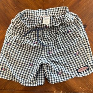 Vinyard Vines YM (12/14) shorts. Liner is cut out.